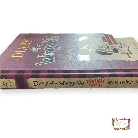 Diary of a Wimpy Kid Book (1) - Picture 5 of 16